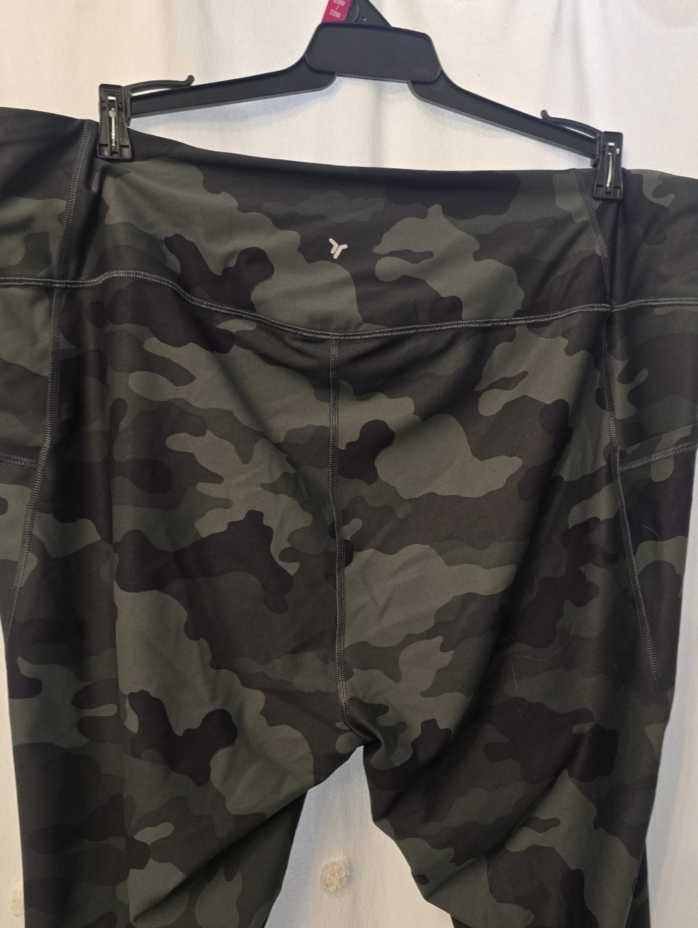 Old Navy Active Powersoft Leggings Womens Camo Leggings Sz 3x High Rise Go Dry - Picture 6 of 7